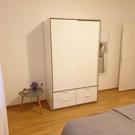 Apartman Bura - *