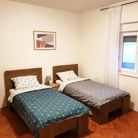 Apartman Bura -