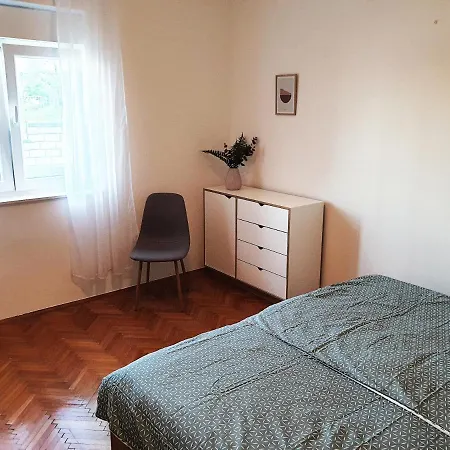 Dom wakacyjny Apartman Bura - Kali