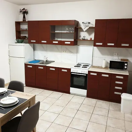 Apartman Bura - Dom wakacyjny